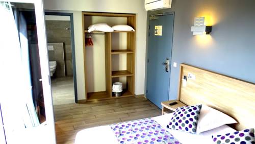 Imagen de la habitación del Hotel Atoll. Foto 4