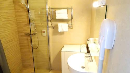 Imagen de la habitación del Hotel Atoll, FR&Eacute;JUS. Foto 7