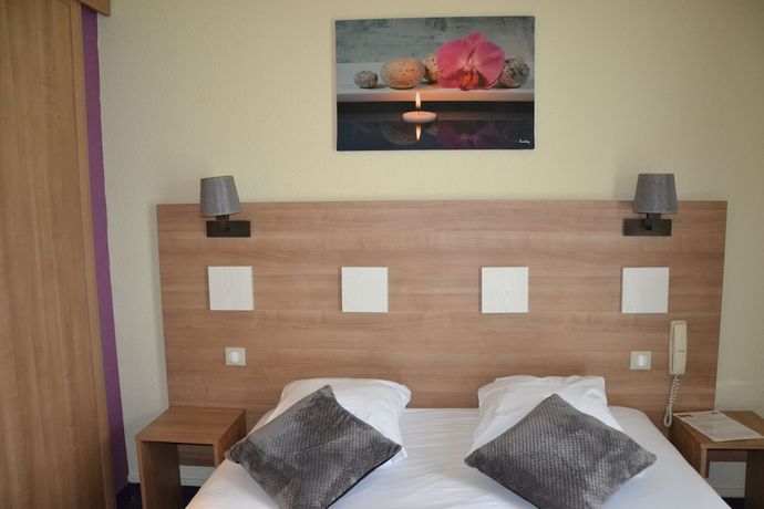 Imagen de la habitación del Hotel Atoll, NIORT. Foto 15