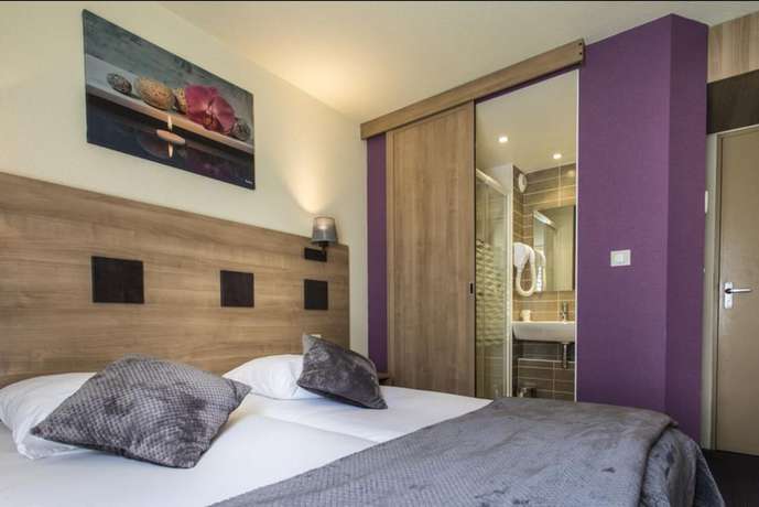 Imagen de la habitación del Hotel Atoll, NIORT. Foto 18