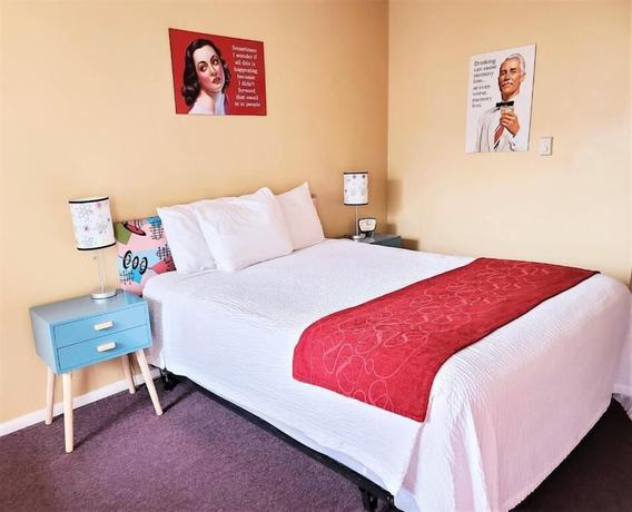 Imagen de la habitación del Hotel Atomic Motel. Foto 4