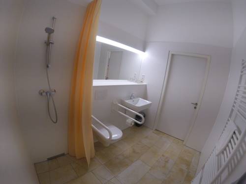 Imagen de la habitación del Hotel Aton. Foto 7