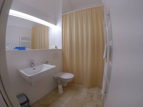 Imagen de la habitación del Hotel Aton. Foto 12