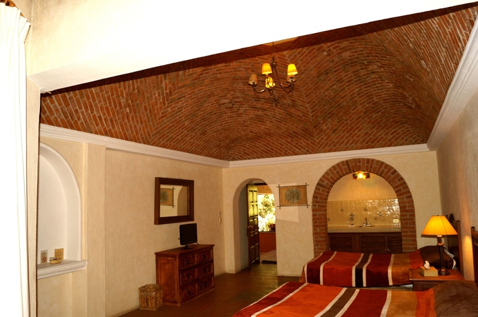 Imagen de la habitación del Hotel Atotonilco El Viejo. Foto 6