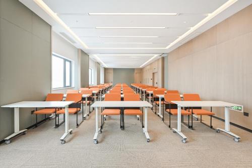 Imagen de los interiores del Hotel Atour Beijing Hepingli UIBE. Foto 13