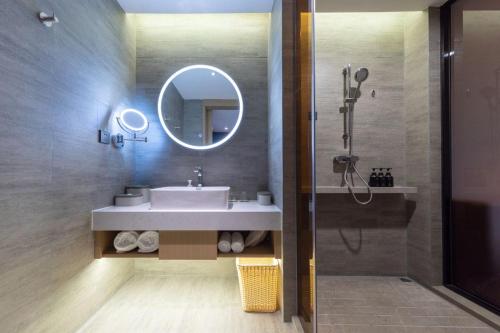 Imagen de la habitación del Hotel Atour Dongguan Fenggang. Foto 20