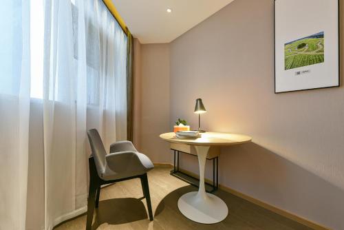 Imagen de la habitación del Hotel Atour Dongguan Nancheng International Trade Center. Foto 19
