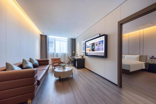 Imagen de la habitación del Hotel Atour Guangzhou Panyu Wanbo CBD Hanxi Changlong. Foto 6