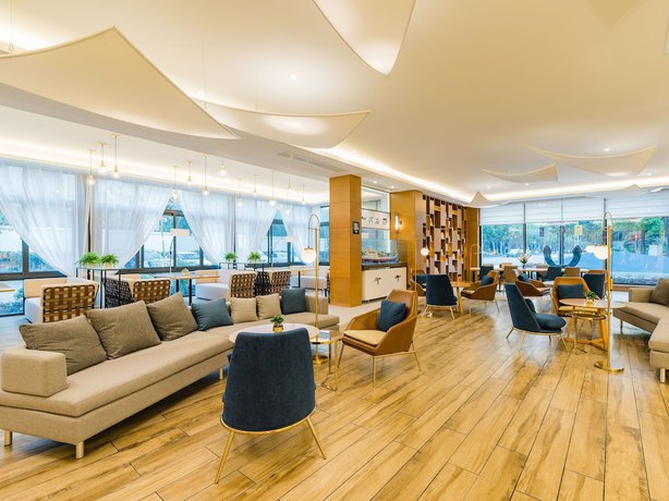 Imagen de los interiores del Hotel Atour High Tech Changchun. Foto 6