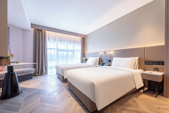 Imagen de la habitación del Hotel Atour, Hisense Plaza, May Fourth Square, Qingdao. Foto 10
