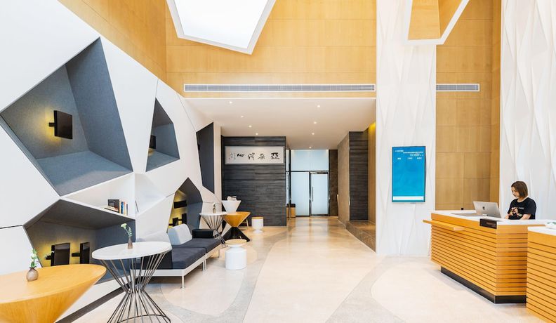 Imagen de los interiores del Hotel Atour Hotel Lujiazui Babaiban Shanghai. Foto 9