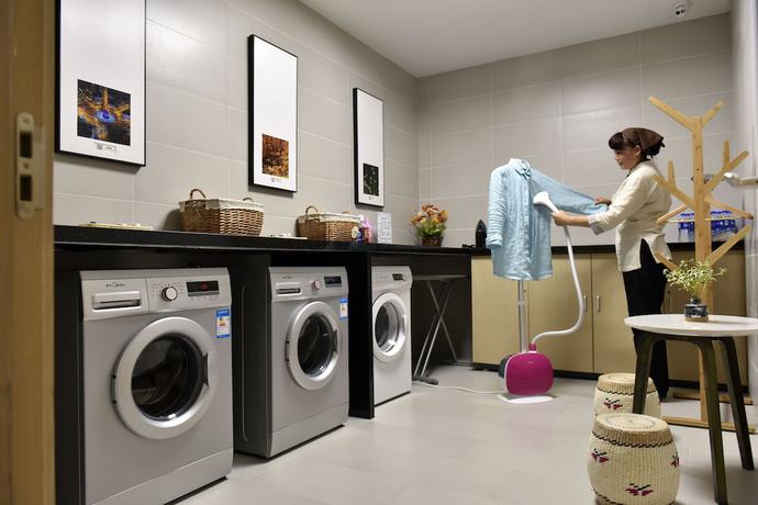 Imagen de los interiores del Hotel Atour Hotel Zhongshan Square Dalian. Foto 7