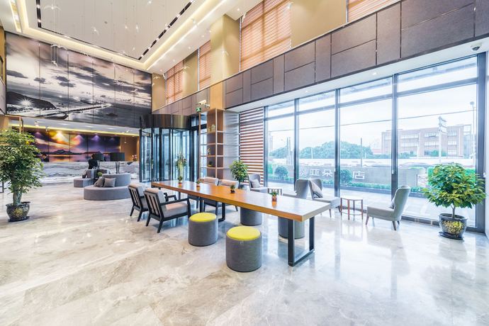 Imagen de los interiores del Hotel Atour International Tourist Resort Xiuyan Road Shanghai. Foto 8