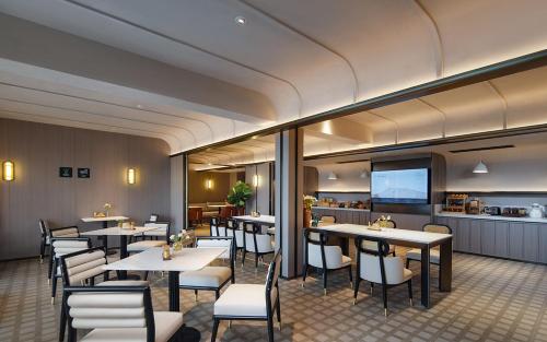 Imagen del bar/restaurante del Hotel Atour Kunming Changshui International Airport Cloud Cube. Foto 10
