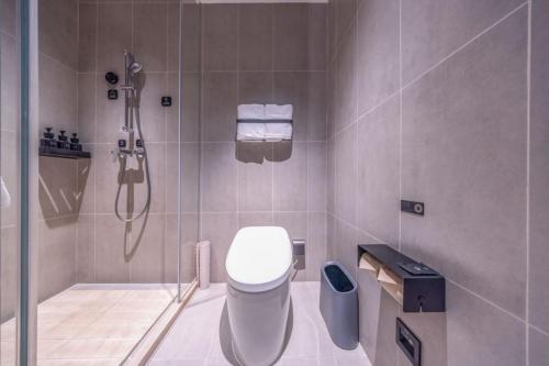 Imagen de la habitación del Hotel Atour Light Hotel Shanghai Daning International Shibei High-tech Park. Foto 12