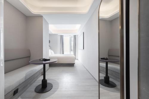 Imagen de la habitación del Hotel Atour Light Zhuhai Airport Aviation City Seaview. Foto 16