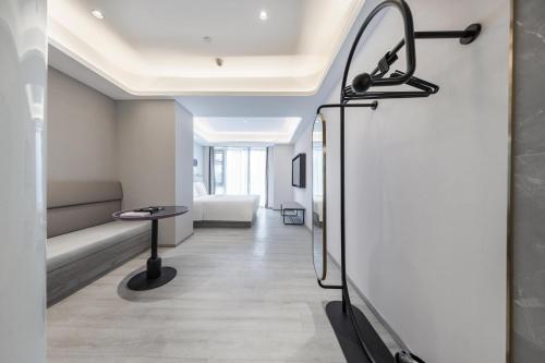 Imagen general del Hotel Atour Light Zhuhai Airport Aviation City Seaview. Foto 1