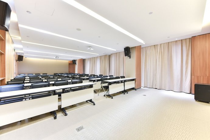 Imagen de los interiores del Hotel Atour Linkong New National Exhibition Beijing. Foto 9