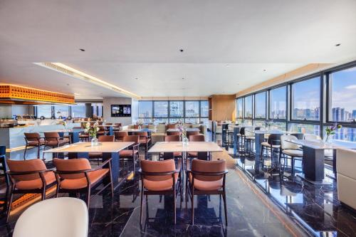 Imagen del bar/restaurante del Hotel Atour S Hotel Shenzhen Luohu Shuibei. Foto 9