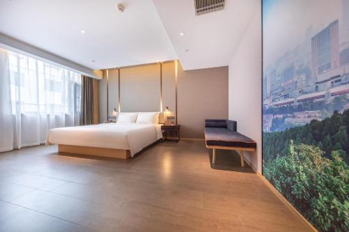 Imagen de la habitación del Hotel Atour S Jinan Baotu Spring. Foto 12