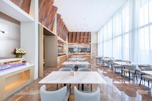 Imagen del bar/restaurante del Hotel Atour S Zhuhai Gongbei Port NetEase Selected. Foto 6
