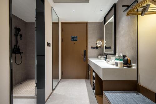 Imagen de la habitación del Hotel Atour Shanghai Pudong Airport Zhunan Road. Foto 19