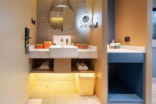 Imagen de la habitación del Hotel Atour Shanghai Wujiaochang Daxue Road. Foto 18