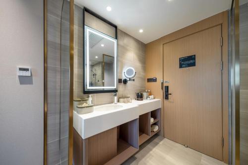 Imagen de la habitación del Hotel Atour Shanghai Wujiaochang West Yingao Road Station. Foto 16