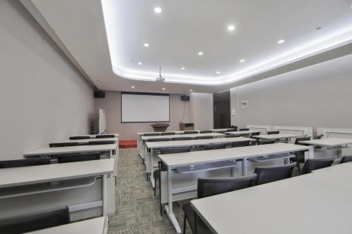 Imagen general del Hotel Atour X Changchun Railway Station. Foto 6