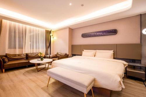 Imagen de la habitación del Hotel Atour X Chaozhou Xiangqiao International Financial Business Center. Foto 11