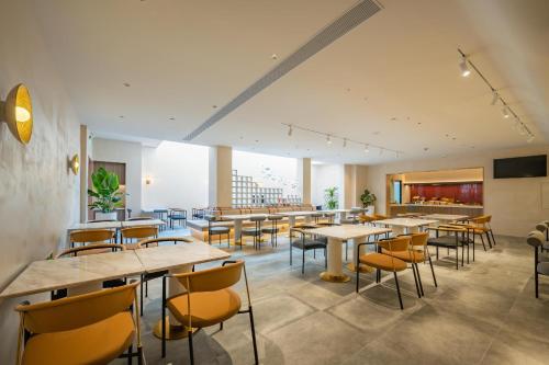 Imagen del bar/restaurante del Hotel Atour X Shanghai Central Bailian Tongchuan Road Station. Foto 10