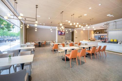Imagen del bar/restaurante del Hotel Atour X Shanghai Jinshan Wanda Plaza City Beach. Foto 9