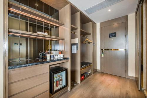 Imagen de la habitación del Hotel Atour X Yangjiang Jiangcheng Junyi Plaza. Foto 19