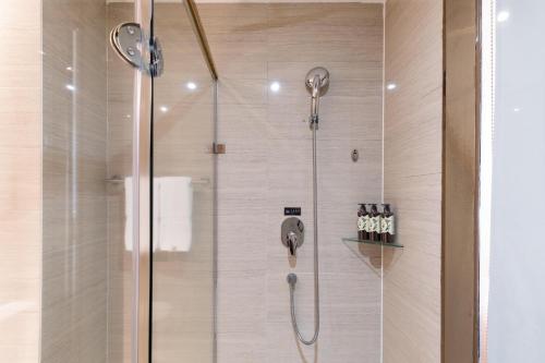 Imagen de la habitación del Hotel Atour Xiamen Xiagu Cruise Center. Foto 20