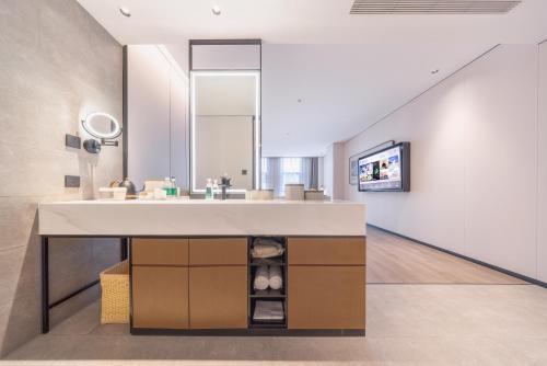 Imagen de la habitación del Hotel Atour Xuzhou Yunlong Lake Zhushan Scenic Area. Foto 17
