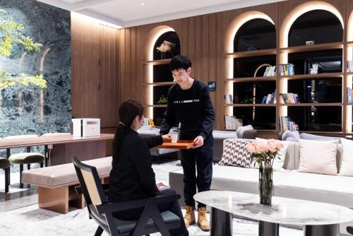 Imagen general del Hotel Atour Zhengzhou North Dragon Lake Financial Center. Foto 1