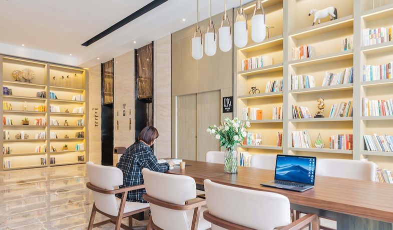 Imagen de los interiores del Hotel Atour Zhongshan Square Dalian. Foto 18