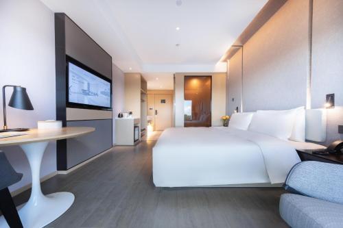 Imagen de la habitación del Hotel Atour Zhuhai High Tech Zone University Town Government Affairs Center. Foto 12