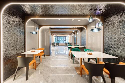 Imagen general del Hotel Atour Zhuhai Wanchai Port Hengqin International Convention and Exhibition Center. Foto 2