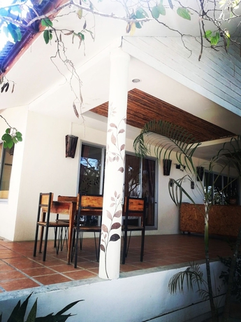 Imagen de la habitación del Hotel At-pran Resort. Foto 5