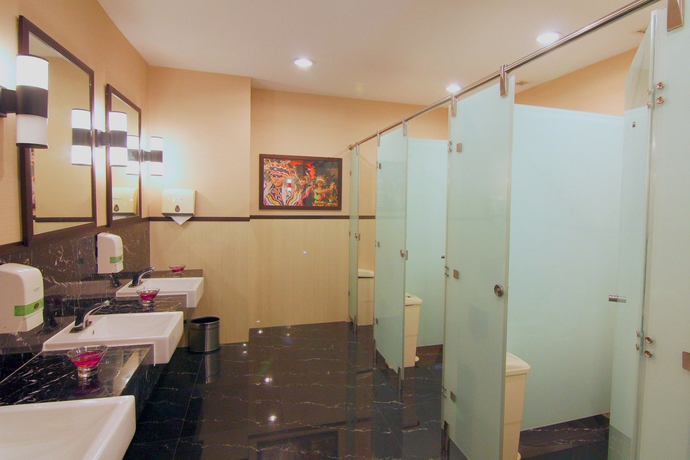 Imagen de los interiores del Hotel Atria Magelang. Foto 12