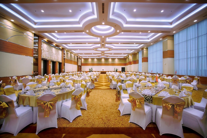 Imagen de los interiores del Hotel Atria Magelang. Foto 15