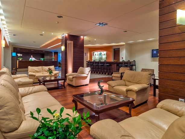 Imagen general del Hotel Atrion, Aghia Marina. Foto 2