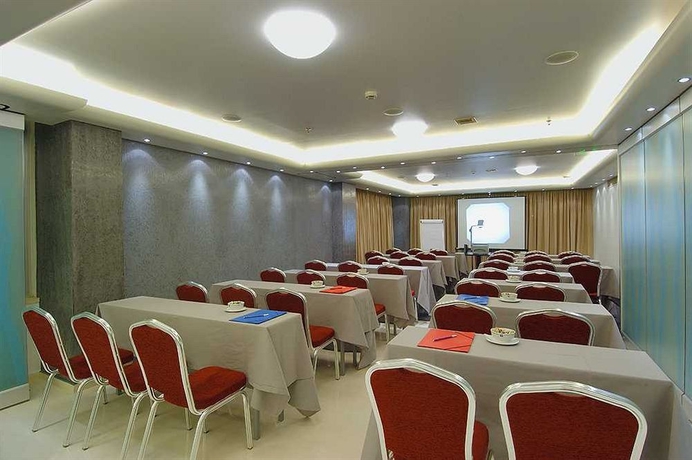 Imagen de los interiores del Hotel Atrion, Heraklion. Foto 15