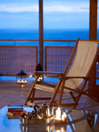 Imagen de los interiores del Hotel Atrium, AGHIA PARASKEVI. Foto 17