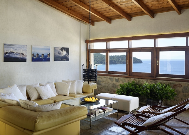 Imagen del bar/restaurante del Hotel Atrium, AGHIA PARASKEVI. Foto 2