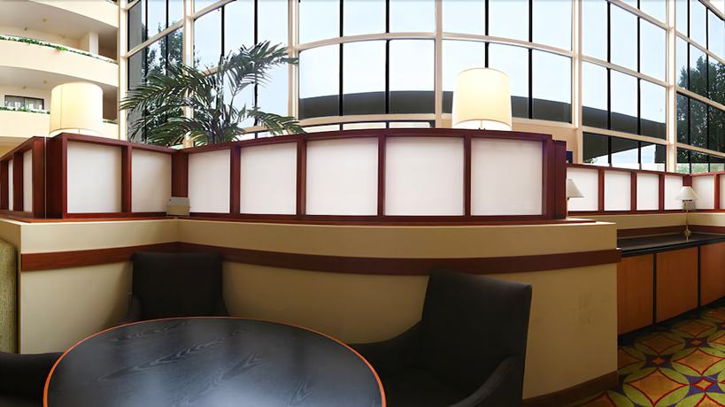 Imagen del bar/restaurante del Hotel Atrium And Suites Dfw Airport South. Foto 3