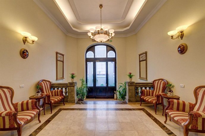 Imagen de los interiores del Hotel Atrium Ateneu City Center. Foto 8