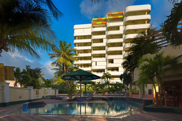 Imagen general del Hotel Atrium Beach Resort and Spa St Maarten A Ramada By Wyndham. Foto 1