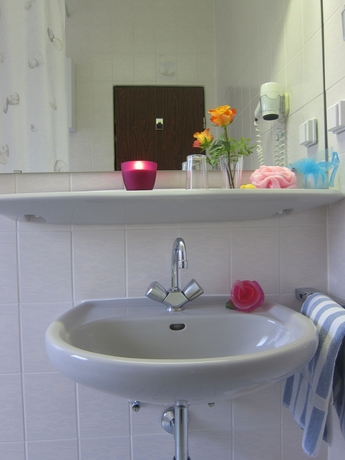 Imagen de la habitación del Hotel Atrium Berlin. Foto 12